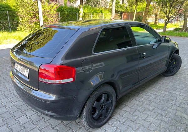 Audi A3 cena 9500 przebieg: 212000, rok produkcji 2003 z Bieruń małe 211